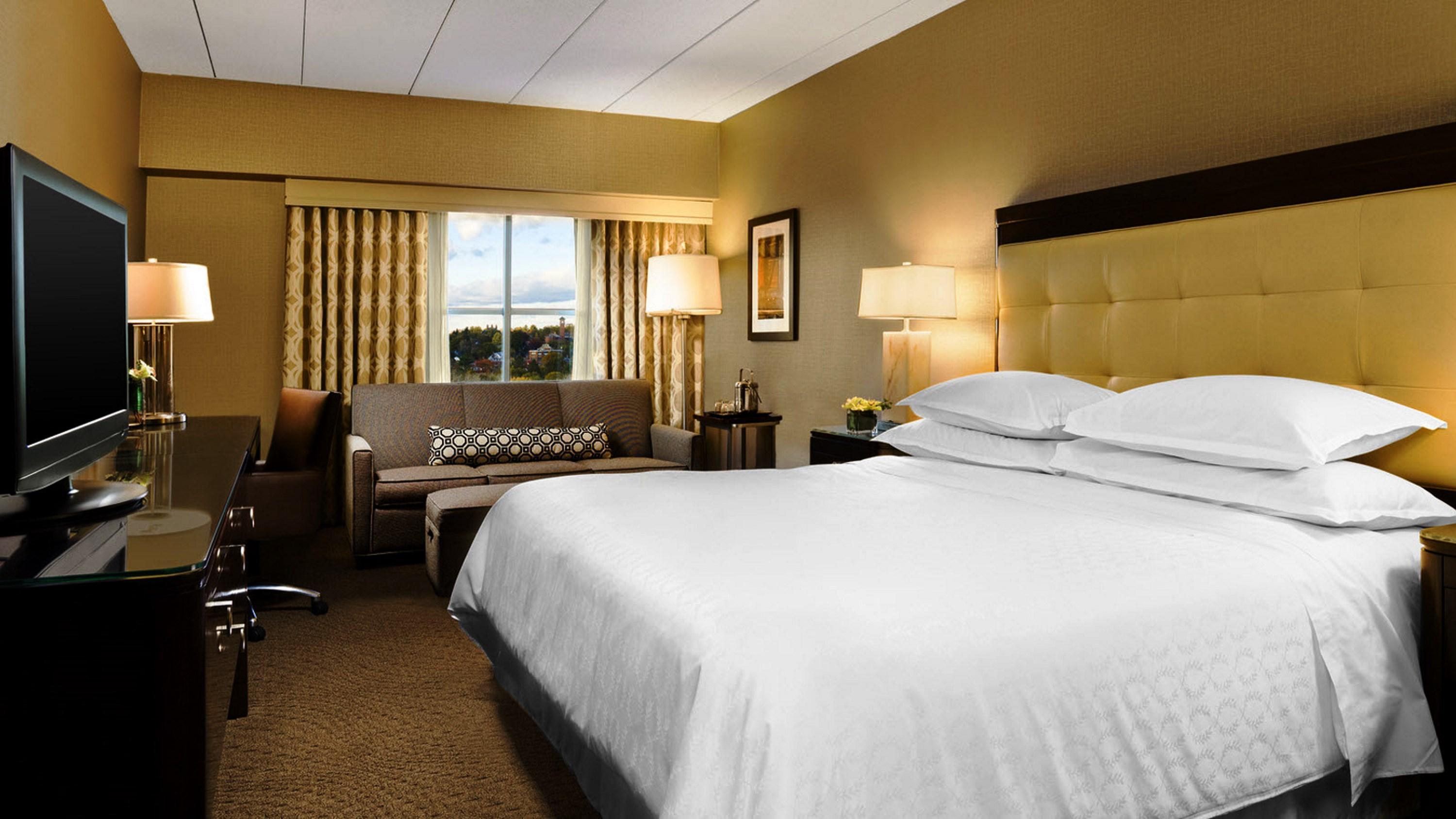 Sheraton Boston Needham Hotel Екстериор снимка
