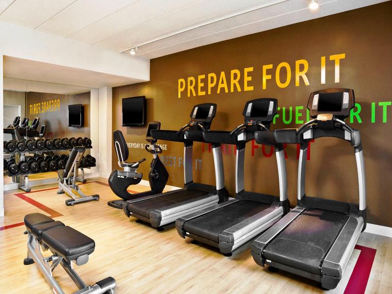 Sheraton Boston Needham Hotel Екстериор снимка