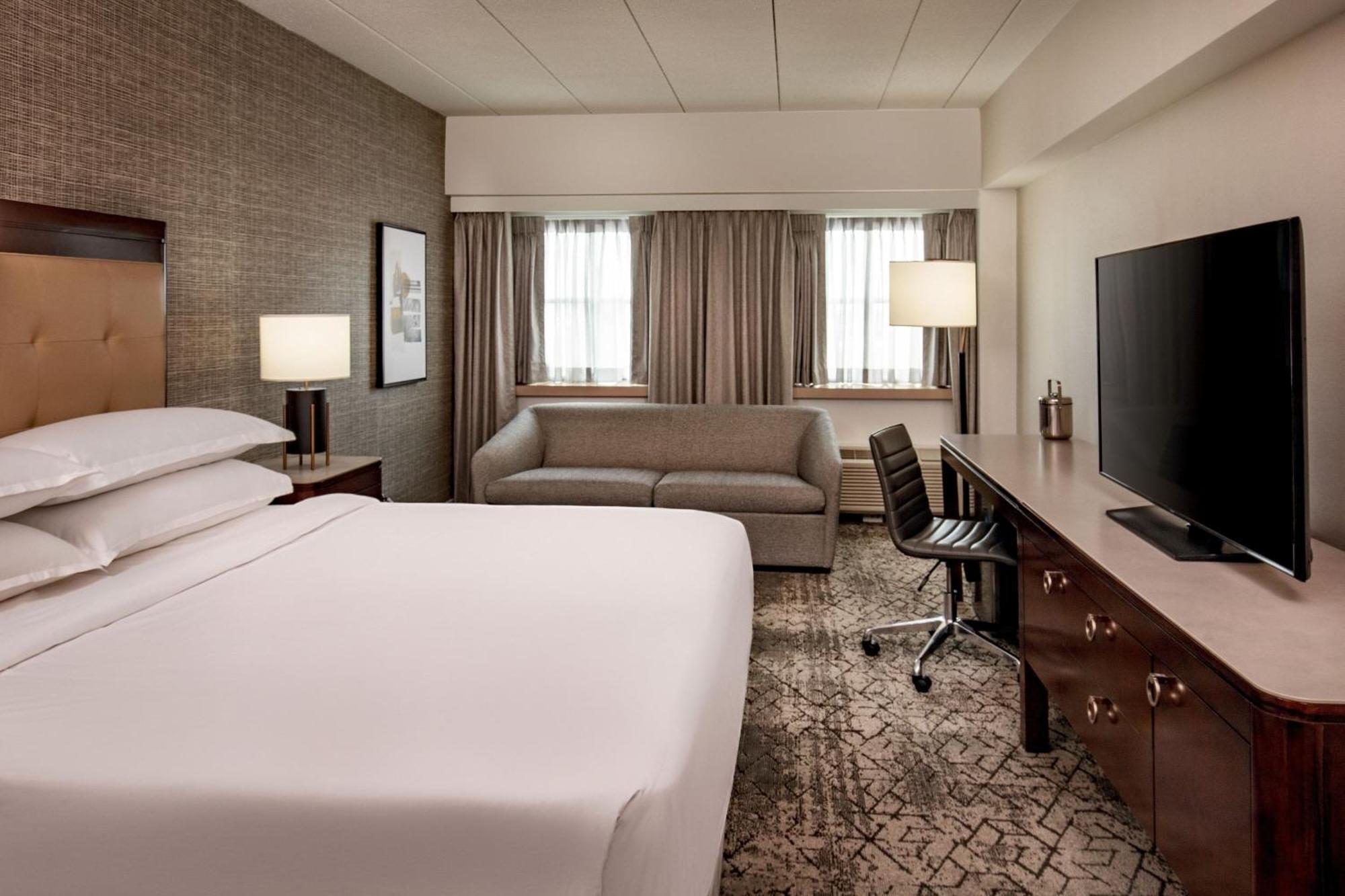 Sheraton Boston Needham Hotel Екстериор снимка