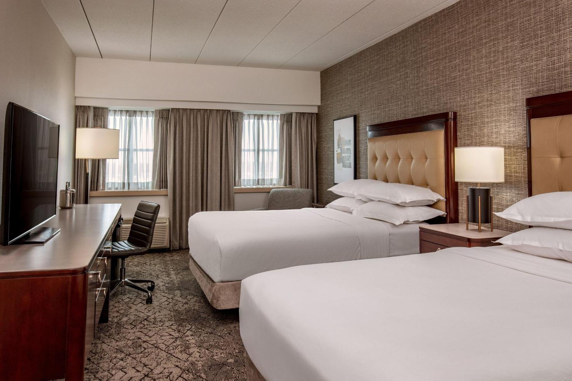 Sheraton Boston Needham Hotel Екстериор снимка