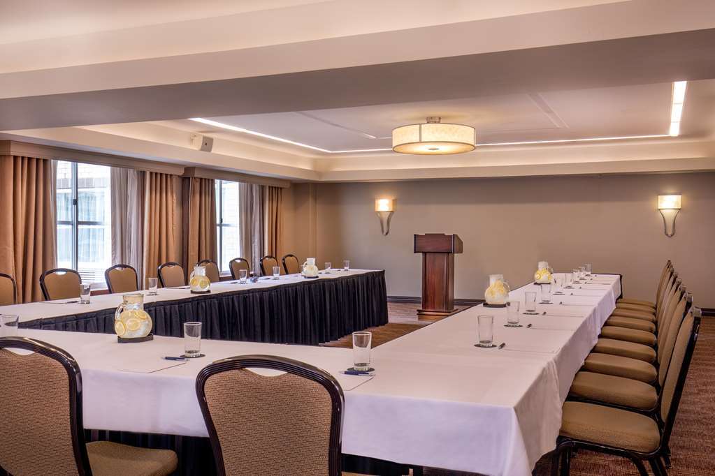 Sheraton Boston Needham Hotel Съоръжения снимка