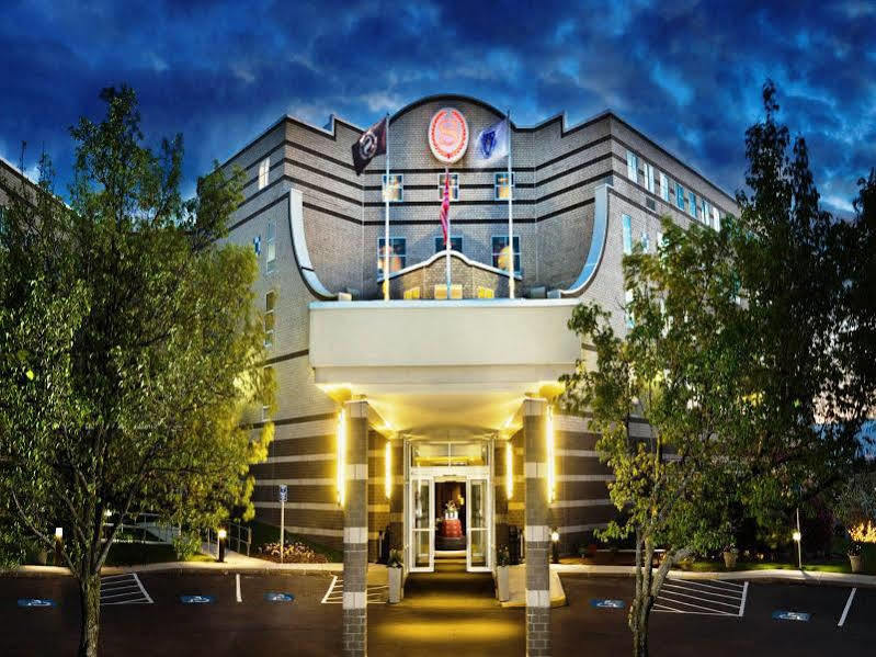 Sheraton Boston Needham Hotel Екстериор снимка