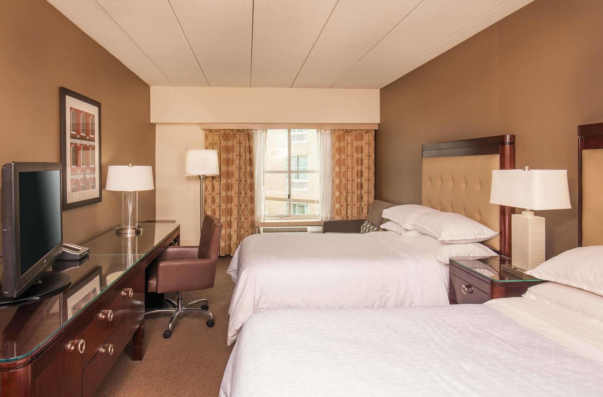 Sheraton Boston Needham Hotel Екстериор снимка